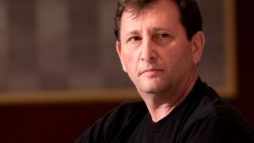 celsius-network’s-alex-mashinsky-arrested,-firm-sued-by-sec,-cftc,-ftc